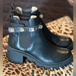 Steve Madden black boots with bling size 10